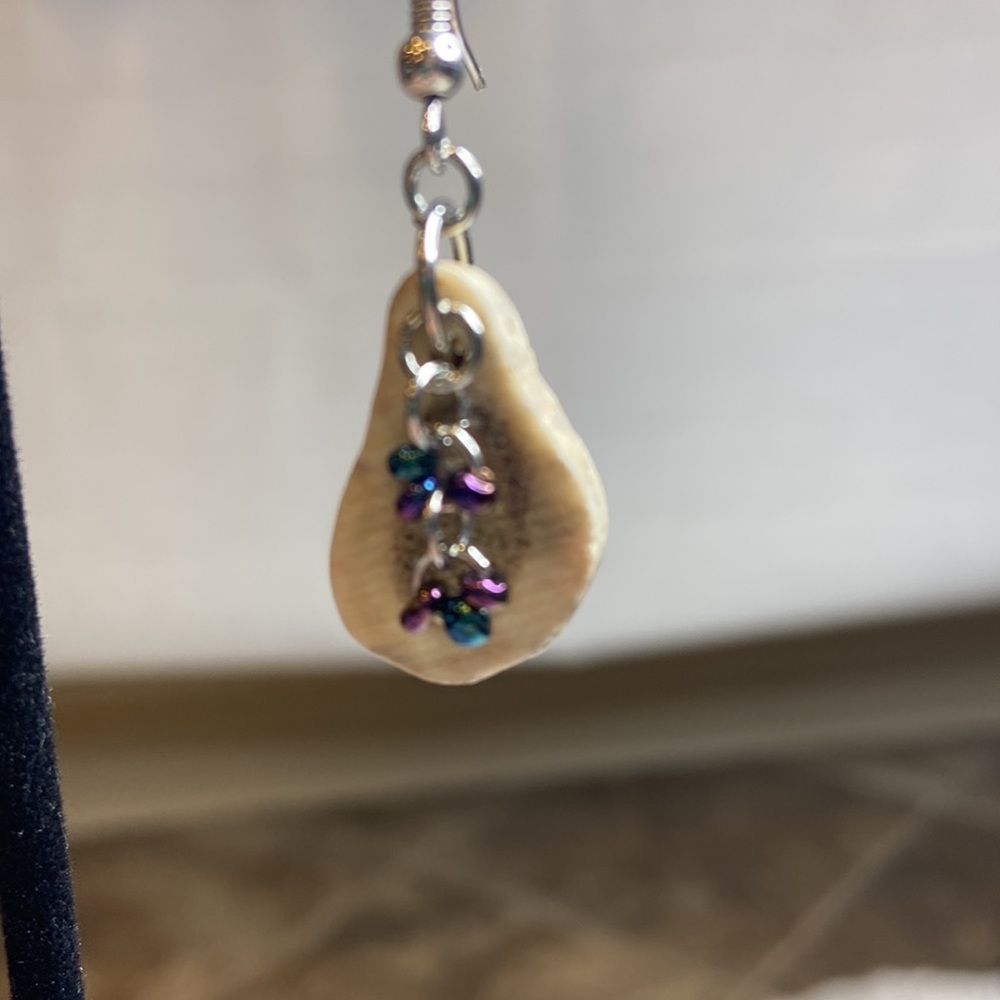 Artisan Bone Earrings - Picture 5 of 6